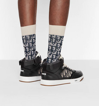 Load image into Gallery viewer, B27 MID-TOP SNEAKER Black Smooth Calfskin with Beige and Black Dior Oblique Jacquard