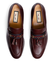 Load image into Gallery viewer, Gucci Web detail loafers
