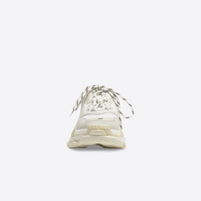 Load image into Gallery viewer, Women&#39;s Triple S Sneaker in White

